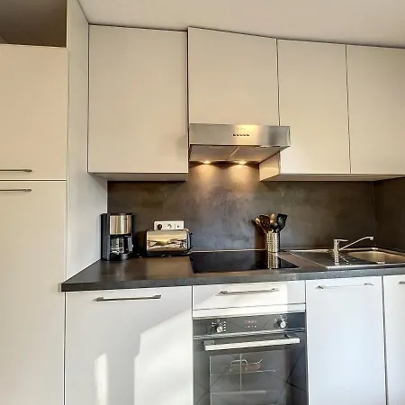 Au Centre De - 6 Pers, Parking, Confort 3 Etoiles - Fr-1-507-74 Daire